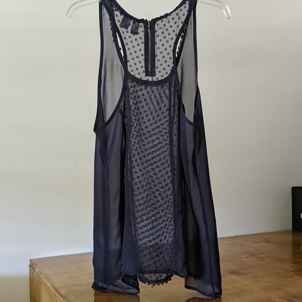 Top - Picture 2 of 2